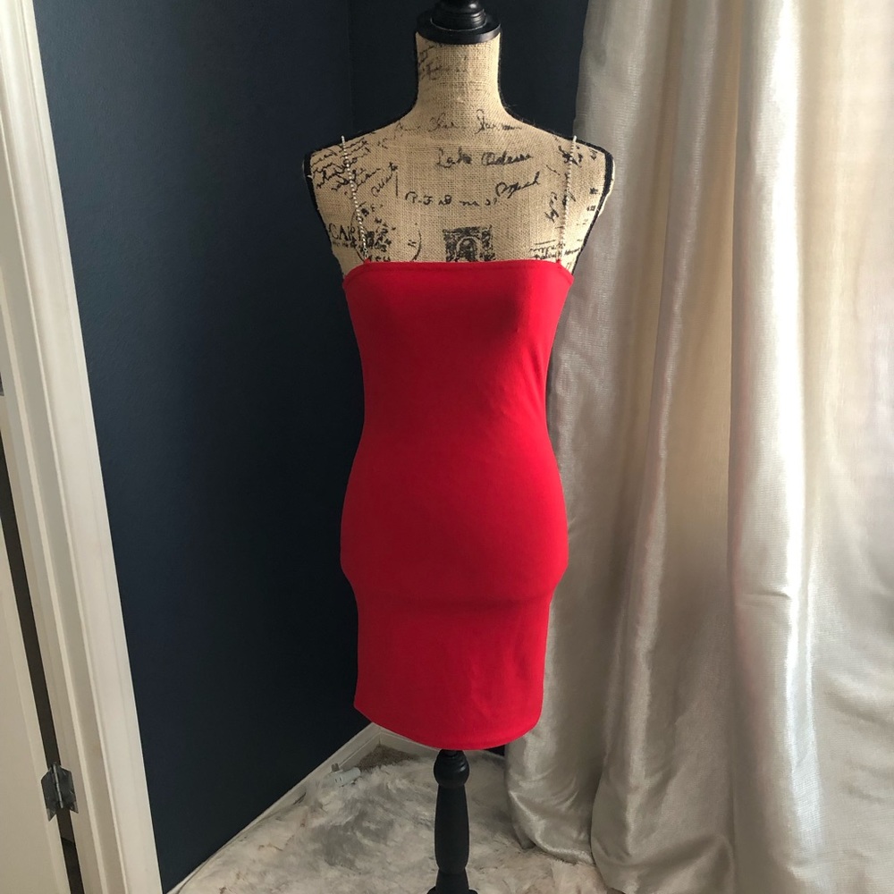 Pretty Little Thing Red Mini Dress Size 4 NWT